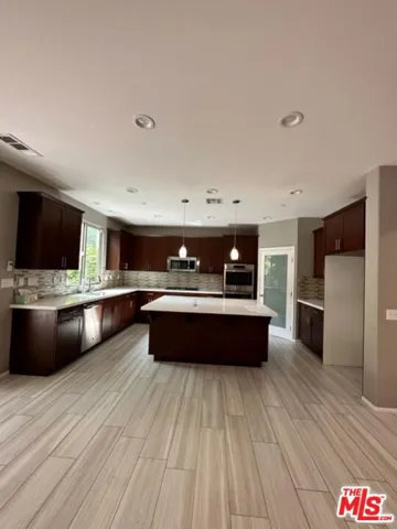 17032 Cantlay Street, Lake Balboa, California 91406