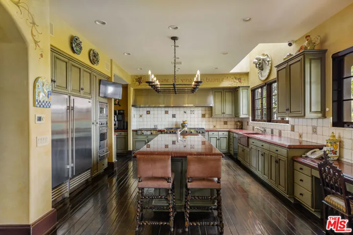 5 Beverly Parkway, Los Angeles, California 90210
