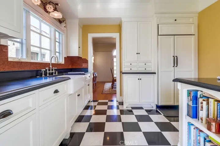 1239 S Patton Avenue, San Pedro, California 90731