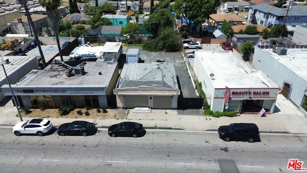 1631 E Compton Blvd
