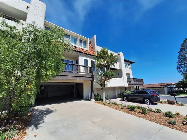 51 Aspen Way, Rolling Hills Estates, California 90274