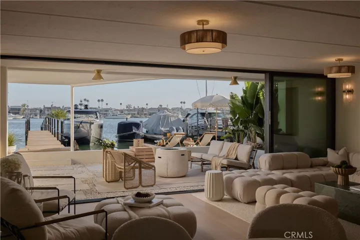 809 Via Lido Soud, Newport Beach, California 92663
