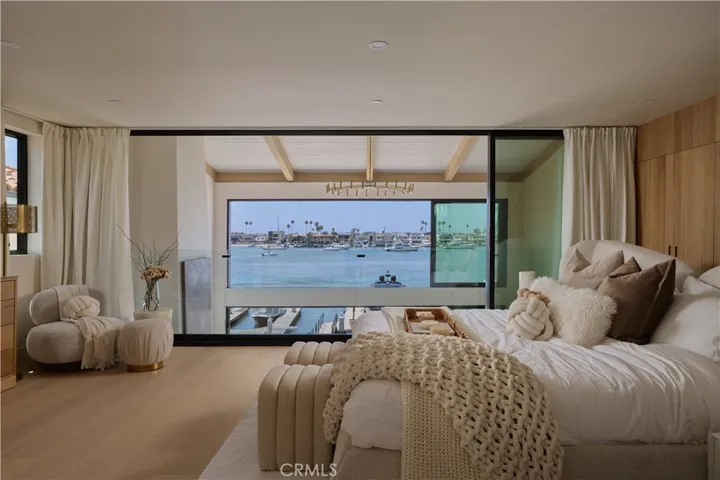809 Via Lido Soud, Newport Beach, California 92663