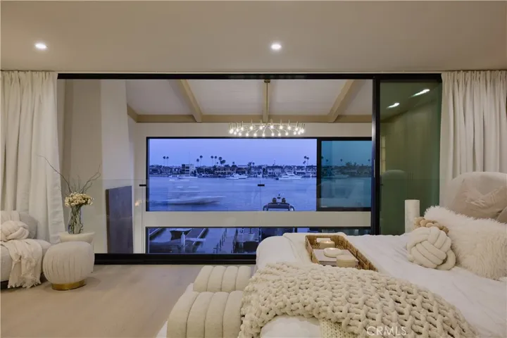 809 Via Lido Soud, Newport Beach, California 92663