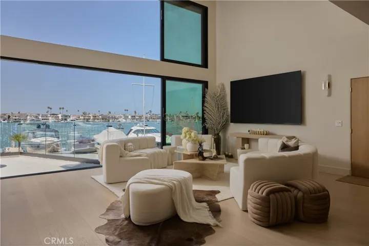 809 Via Lido Soud, Newport Beach, California 92663