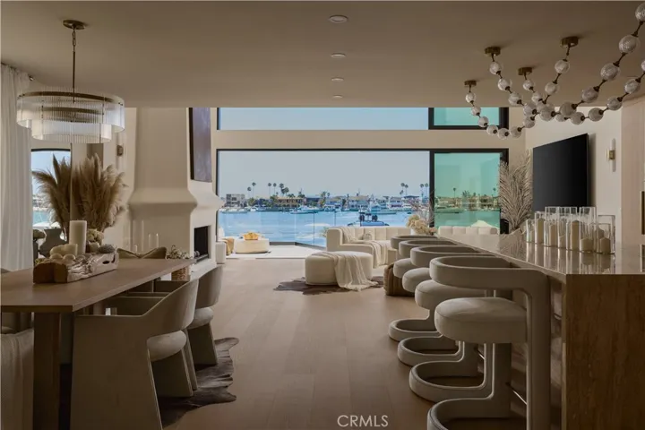 809 Via Lido Soud, Newport Beach, California 92663