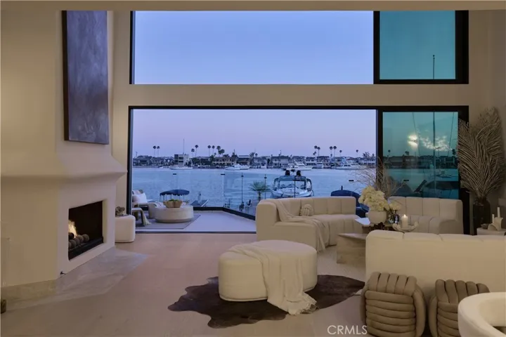 809 Via Lido Soud, Newport Beach, California 92663