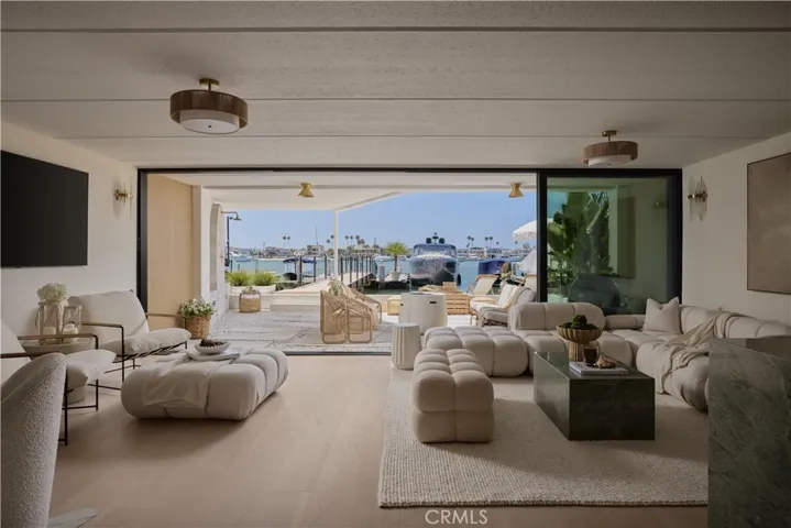 809 Via Lido Soud, Newport Beach, California 92663