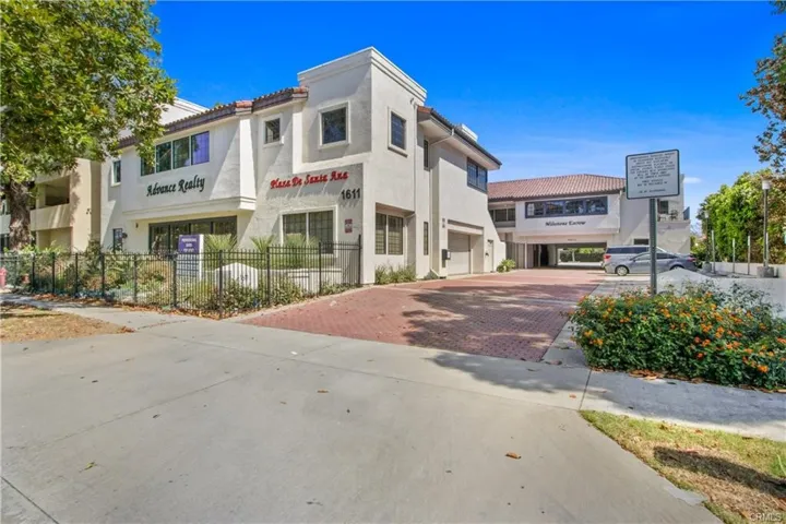 1611 E 4th Street 206, Santa Ana, California 92701