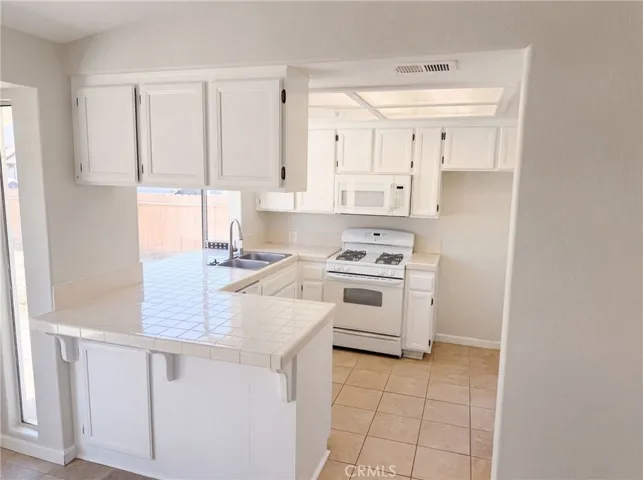 2758 Alne, Hemet, California 92545