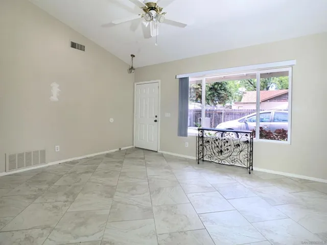 386 90 Richardson Ave, El Cajon, California 92020