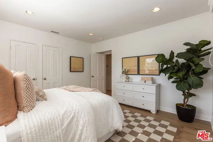 3544 Gardenia Avenue, Long Beach, California 90807