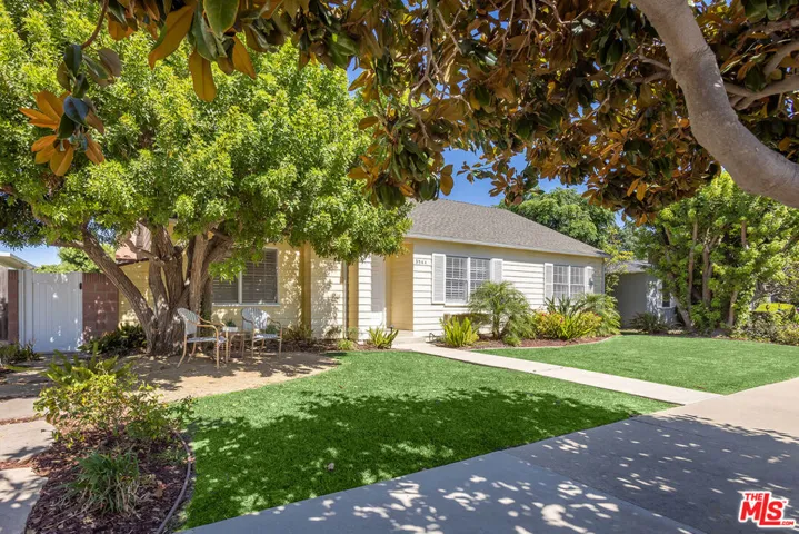 3544 Gardenia Avenue, Long Beach, California 90807