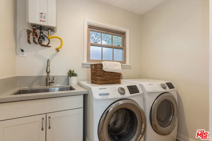 3544 Gardenia Avenue, Long Beach, California 90807