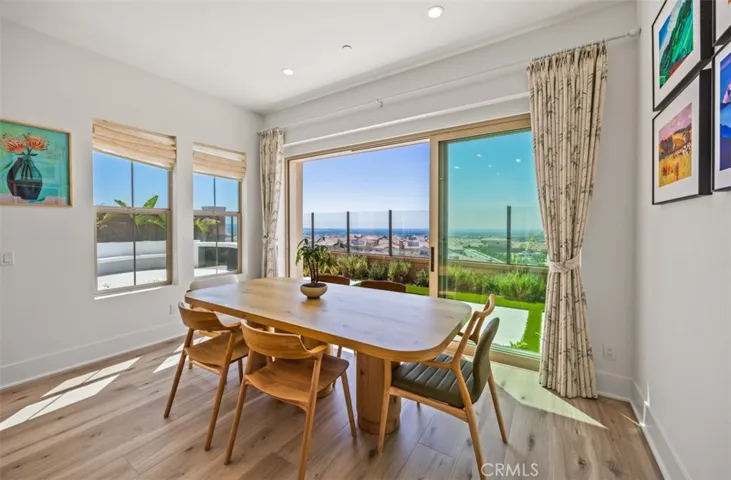 135 Oakstone, Irvine, California 92618
