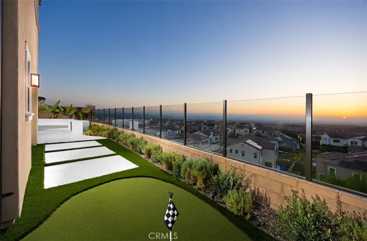 135 Oakstone, Irvine, California 92618