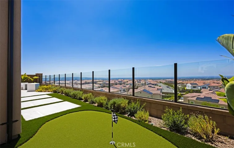 135 Oakstone, Irvine, California 92618