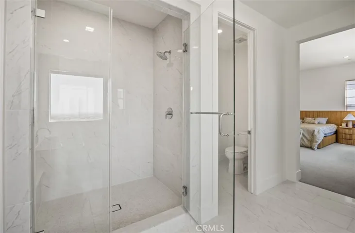 135 Oakstone, Irvine, California 92618