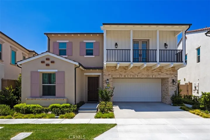 135 Oakstone, Irvine, California 92618