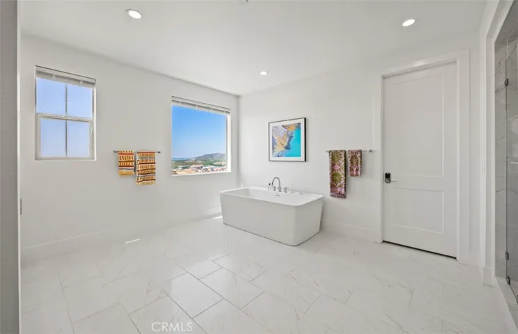 135 Oakstone, Irvine, California 92618