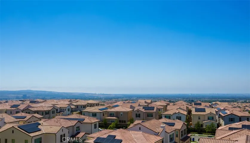 135 Oakstone, Irvine, California 92618