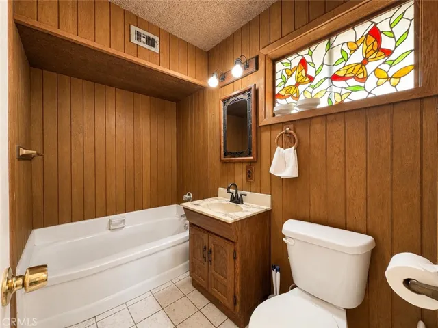 25825 Holly Vista Boulevard, San Bernardino, California 92404