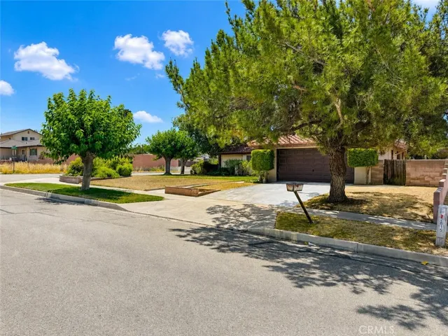 25825 Holly Vista Boulevard, San Bernardino, California 92404