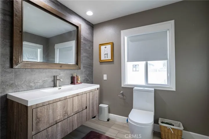 Guest Powder Room