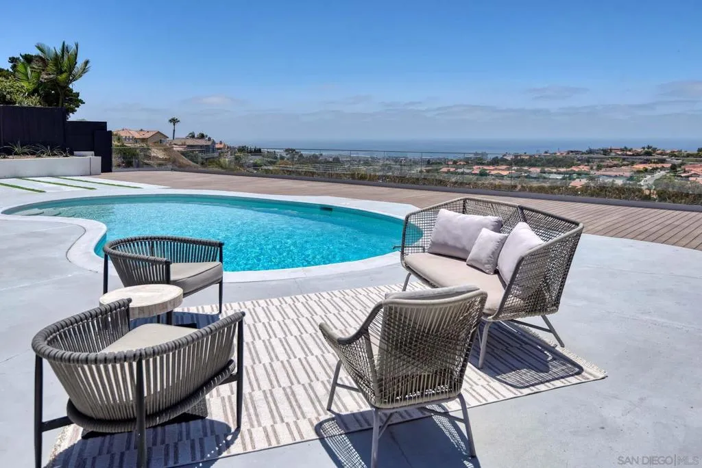 2222 Bahia Dr