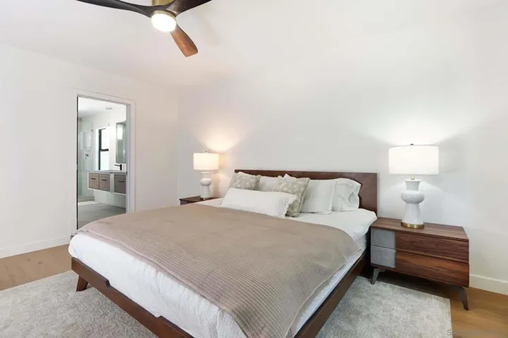 2222 Bahia Dr, La Jolla, California 92037