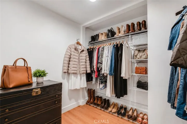 walk in closet
