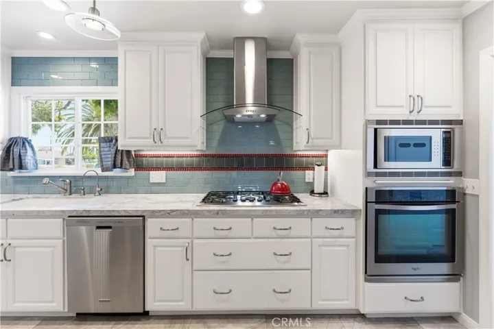 903 E Dalton, Glendora, California 91741