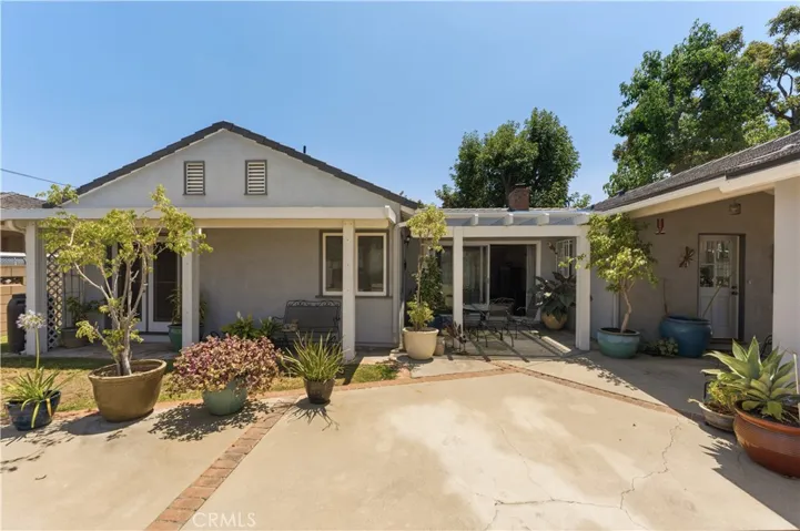 903 E Dalton, Glendora, California 91741