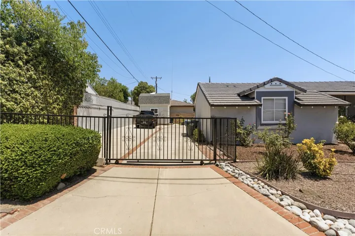 903 E Dalton, Glendora, California 91741
