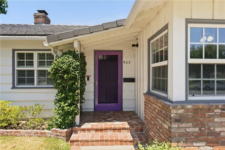 903 E Dalton, Glendora, California 91741
