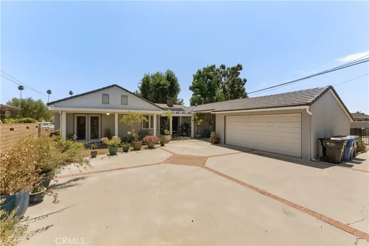 903 E Dalton, Glendora, California 91741