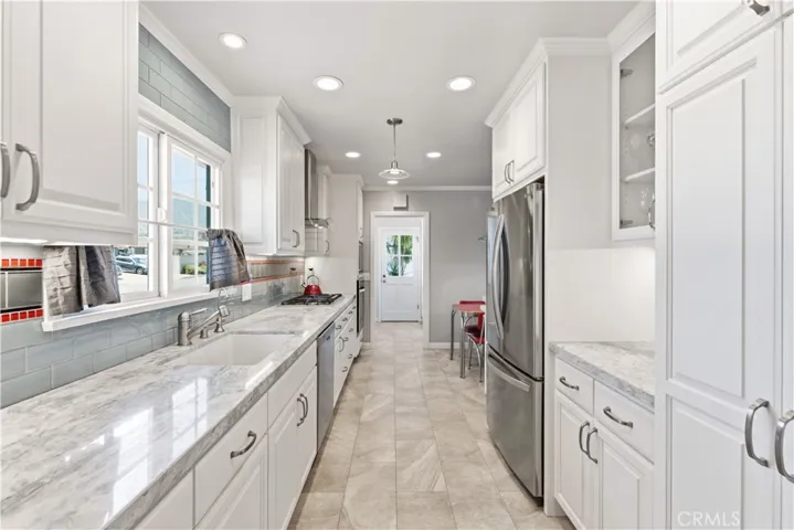 903 E Dalton, Glendora, California 91741