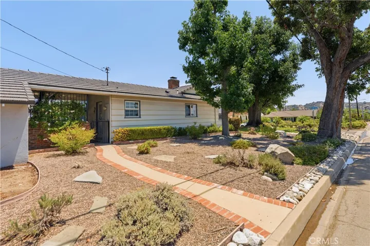903 E Dalton, Glendora, California 91741