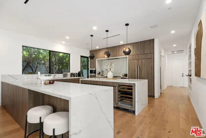 462 N Croft Avenue, Los Angeles, California 90048