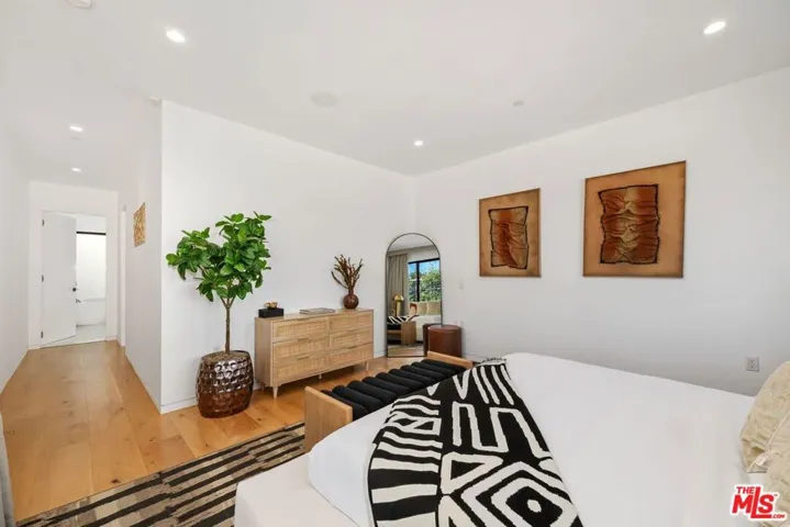 462 N Croft Avenue, Los Angeles, California 90048