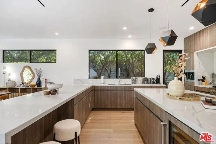 462 N Croft Avenue, Los Angeles, California 90048