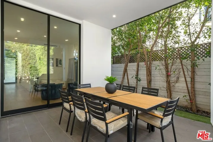462 N Croft Avenue, Los Angeles, California 90048