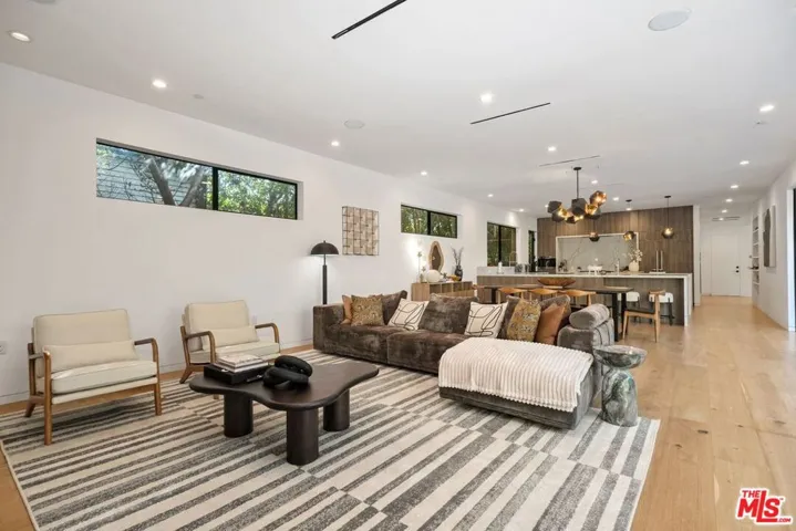462 N Croft Avenue, Los Angeles, California 90048