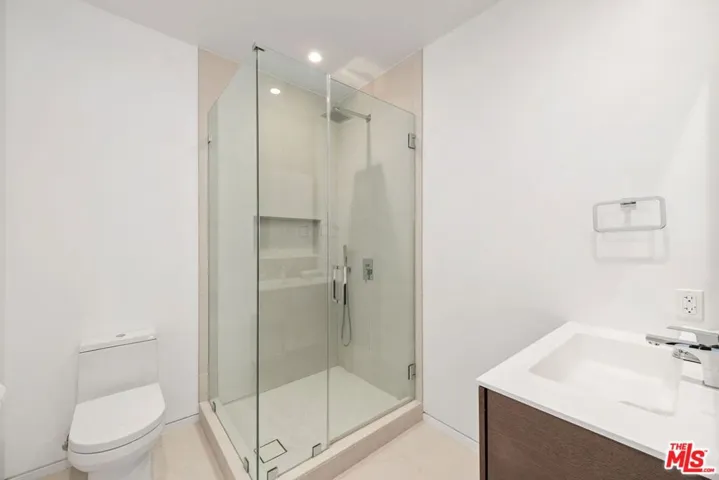 462 N Croft Avenue, Los Angeles, California 90048