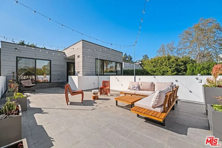 462 N Croft Avenue, Los Angeles, California 90048
