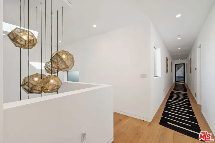 462 N Croft Avenue, Los Angeles, California 90048