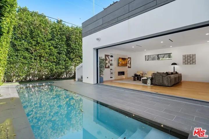 462 N Croft Avenue, Los Angeles, California 90048