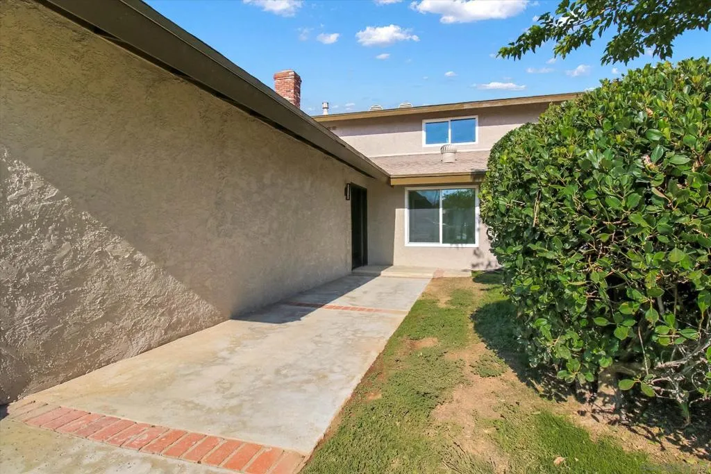 219 Ryan St, Redlands, California 92374 — photo 4