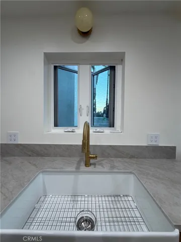 4800 Victoria, Windsor Hills, California 90043