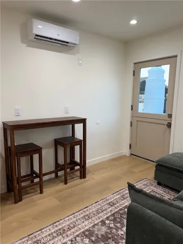 4800 Victoria, Windsor Hills, California 90043